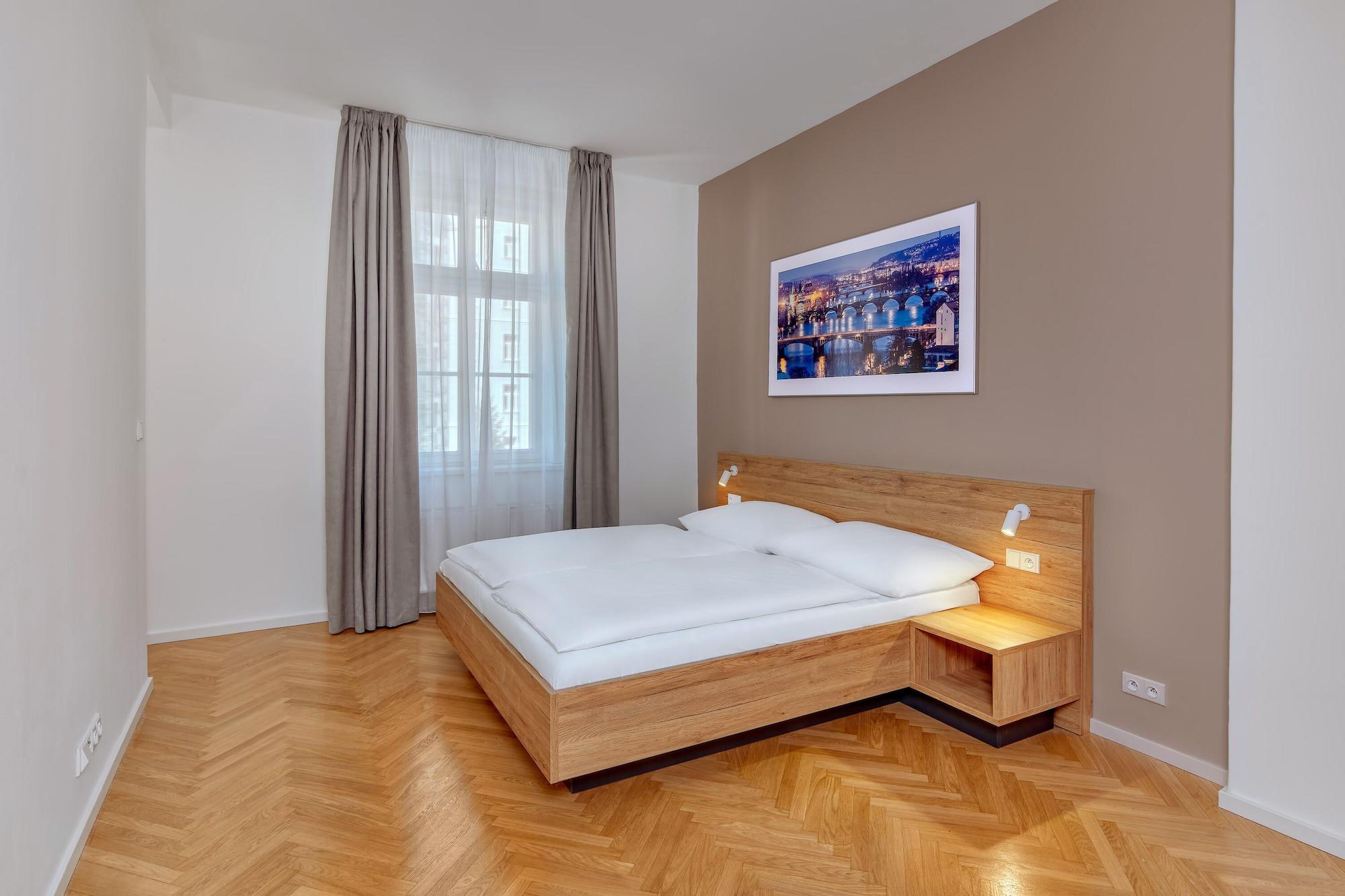 Downtown Suites Kodanska Prague Exterior photo