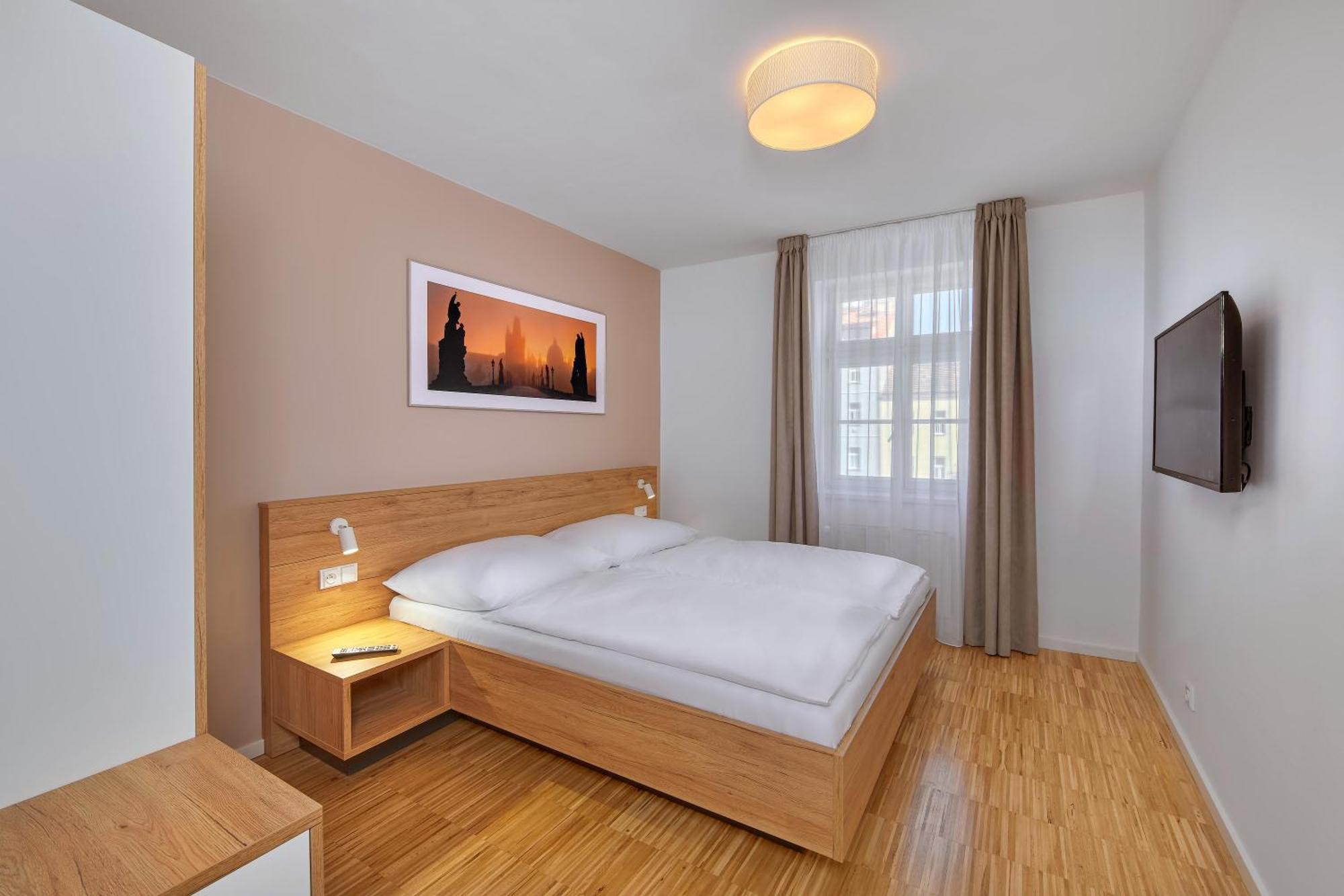 Downtown Suites Kodanska Prague Exterior photo