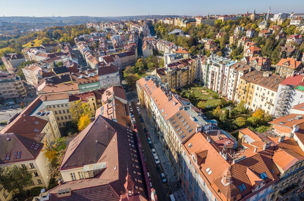 Downtown Suites Kodanska Prague Exterior photo