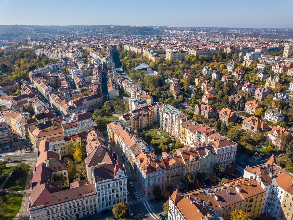 Downtown Suites Kodanska Prague Exterior photo