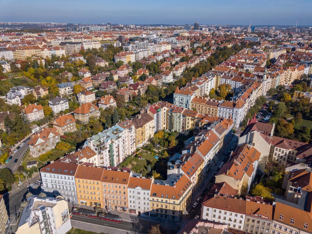 Downtown Suites Kodanska Prague Exterior photo